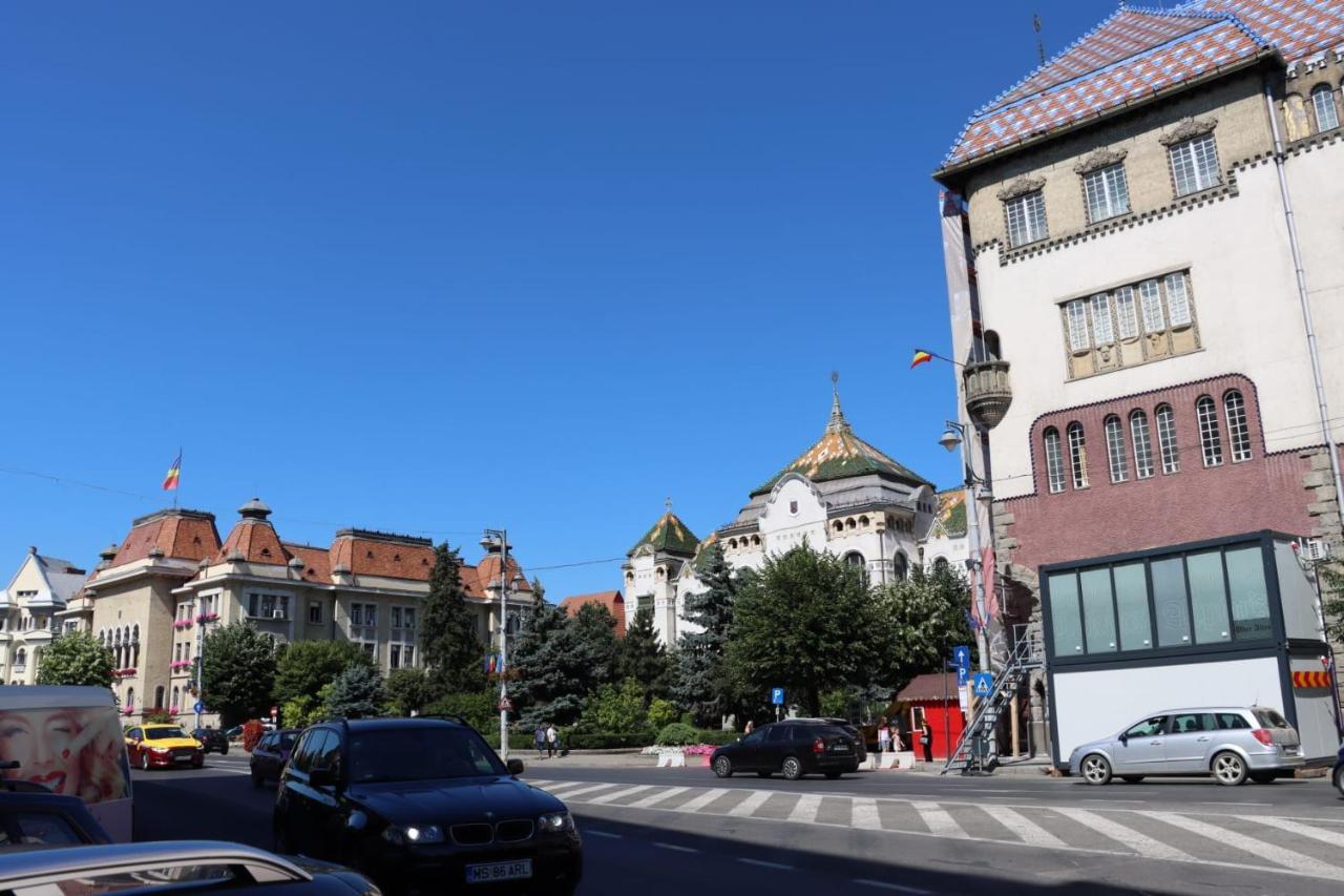 Central Apartment Targu Mures Exterior foto